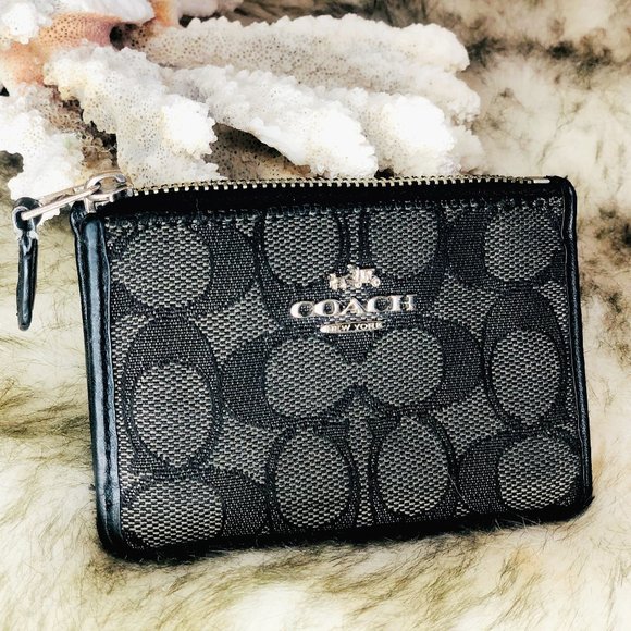 Coach Credit Card Key Chain Great Condition - Picture 4 of 7